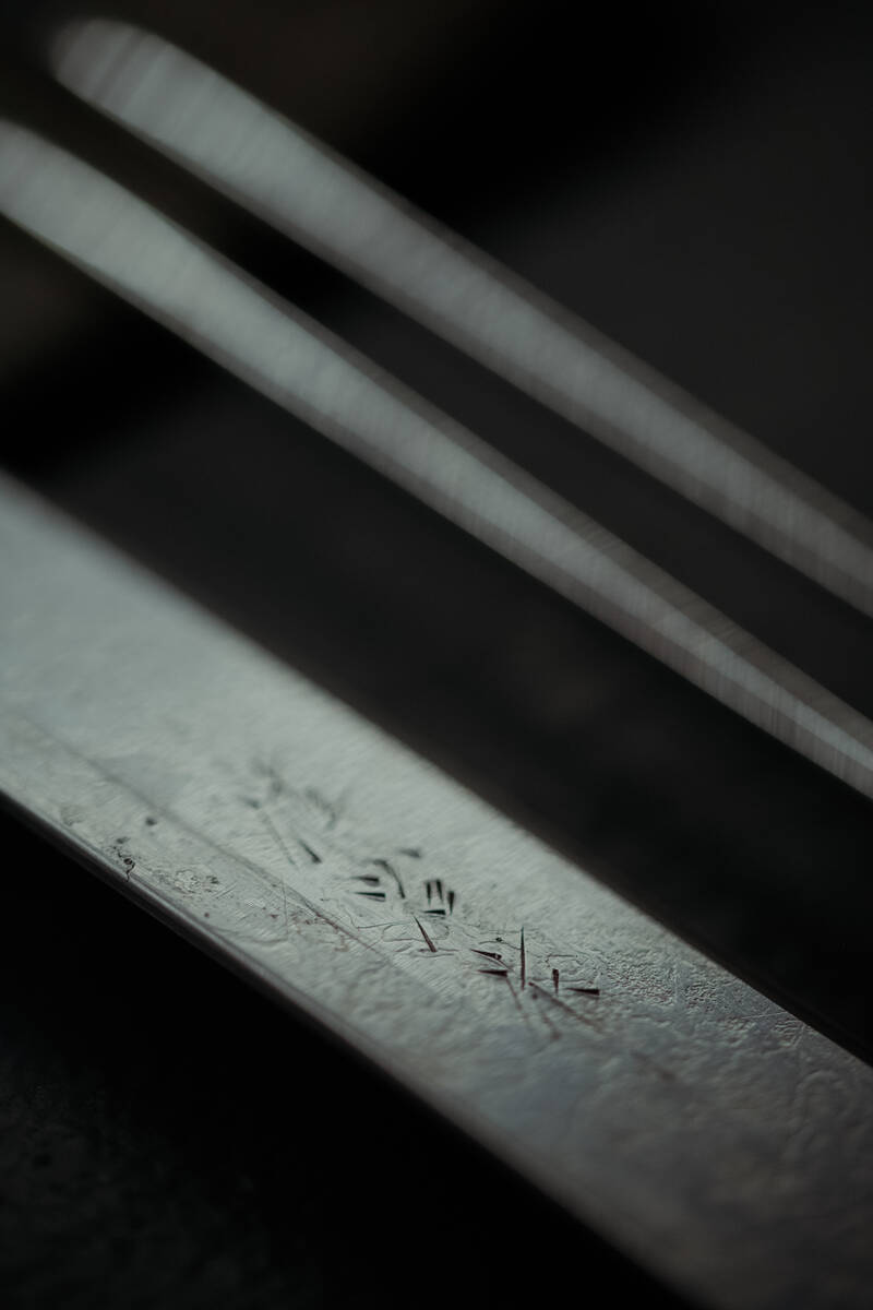 Lâmina de faca japonesa com kanji gravado